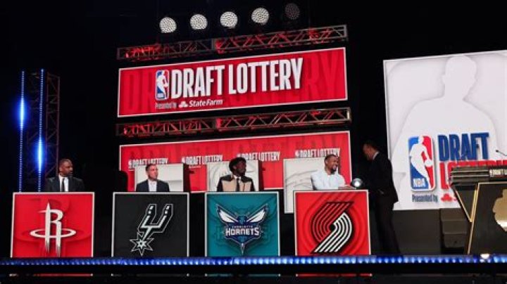 How many rounds are in the NBA?