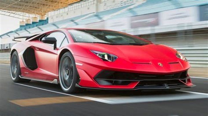 Is the Lamborghini Aventador naturally aspirated?