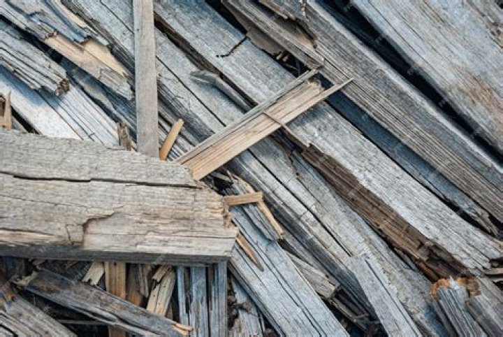 What will bring a splinter to the surface?